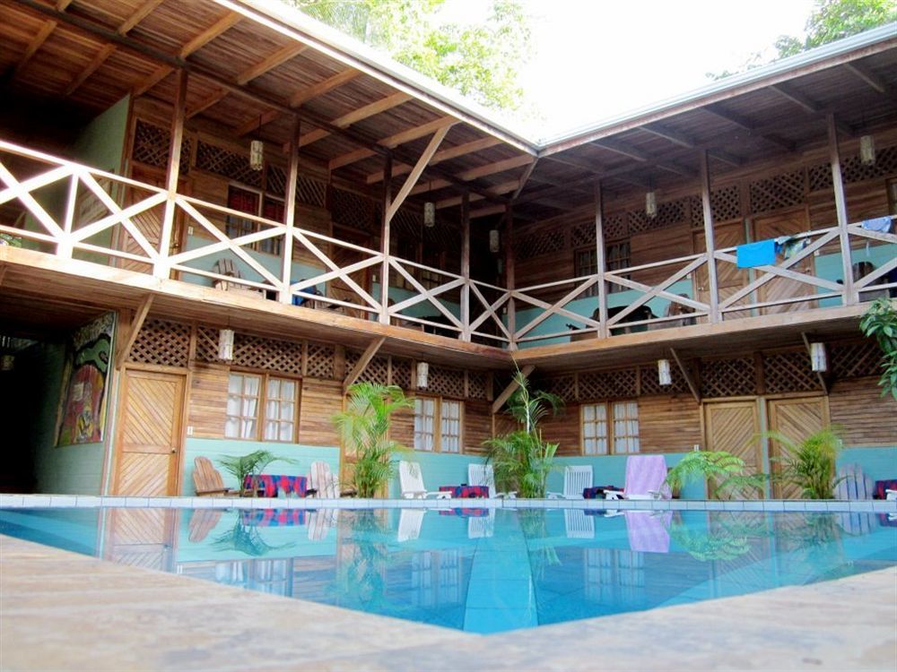 Lizard King Hotel & Suites Puerto Viejo de Talamanca Екстер'єр фото
